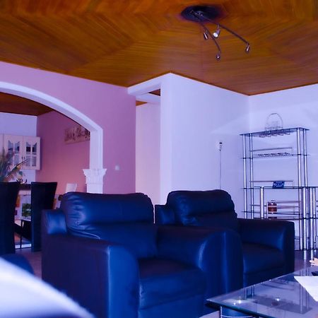 Residence Hoteliere Borel Denver Douala Buitenkant foto