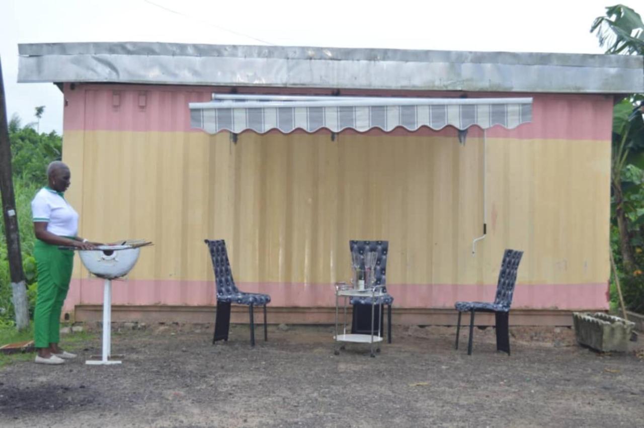 Residence Hoteliere Borel Denver Douala Buitenkant foto