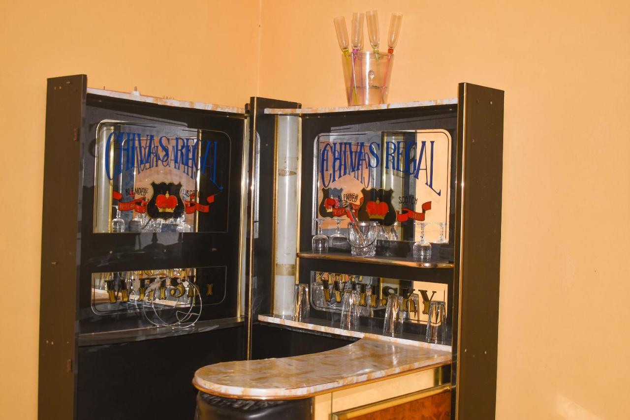 Residence Hoteliere Borel Denver Douala Buitenkant foto