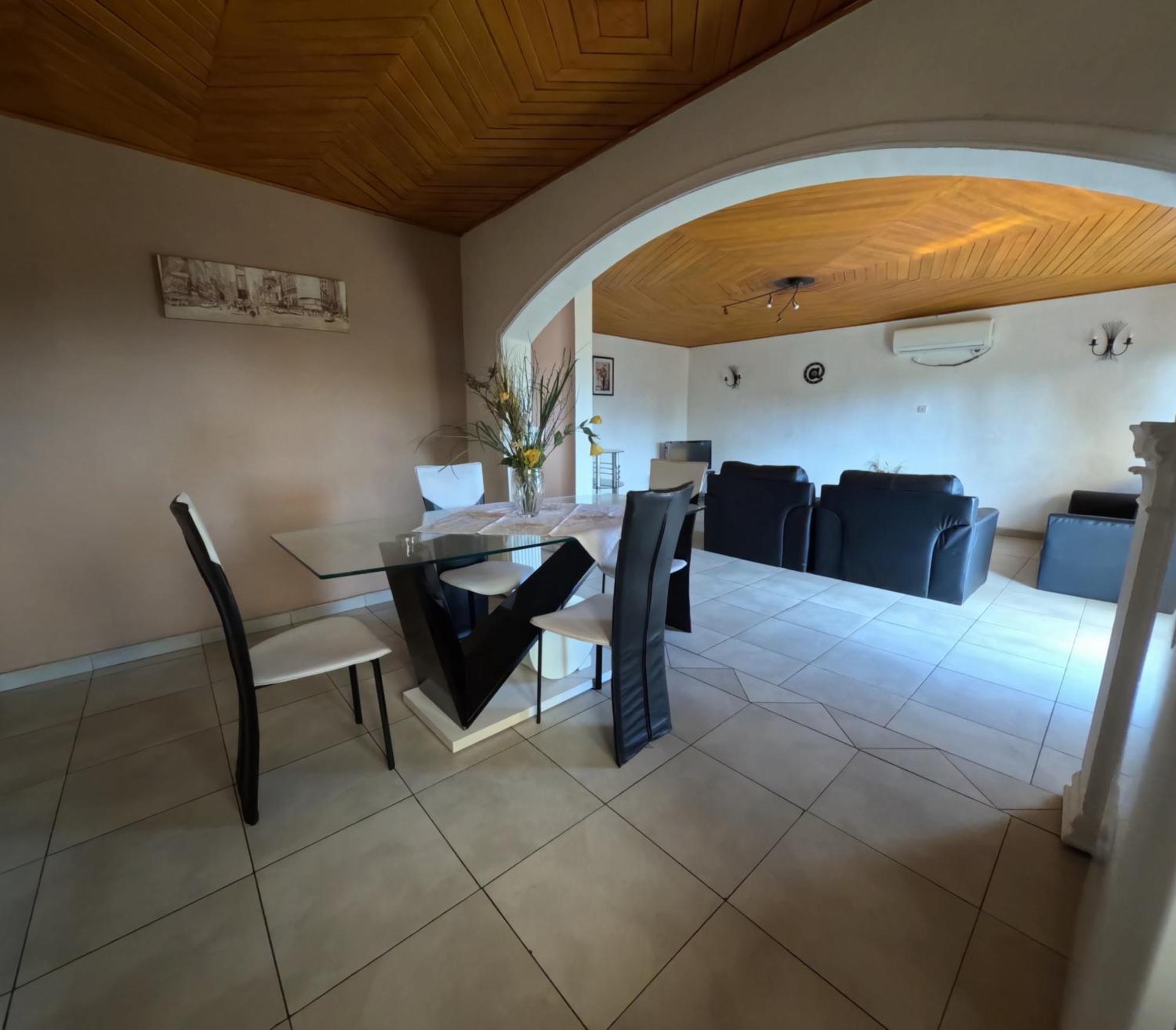 Residence Hoteliere Borel Denver Douala Buitenkant foto